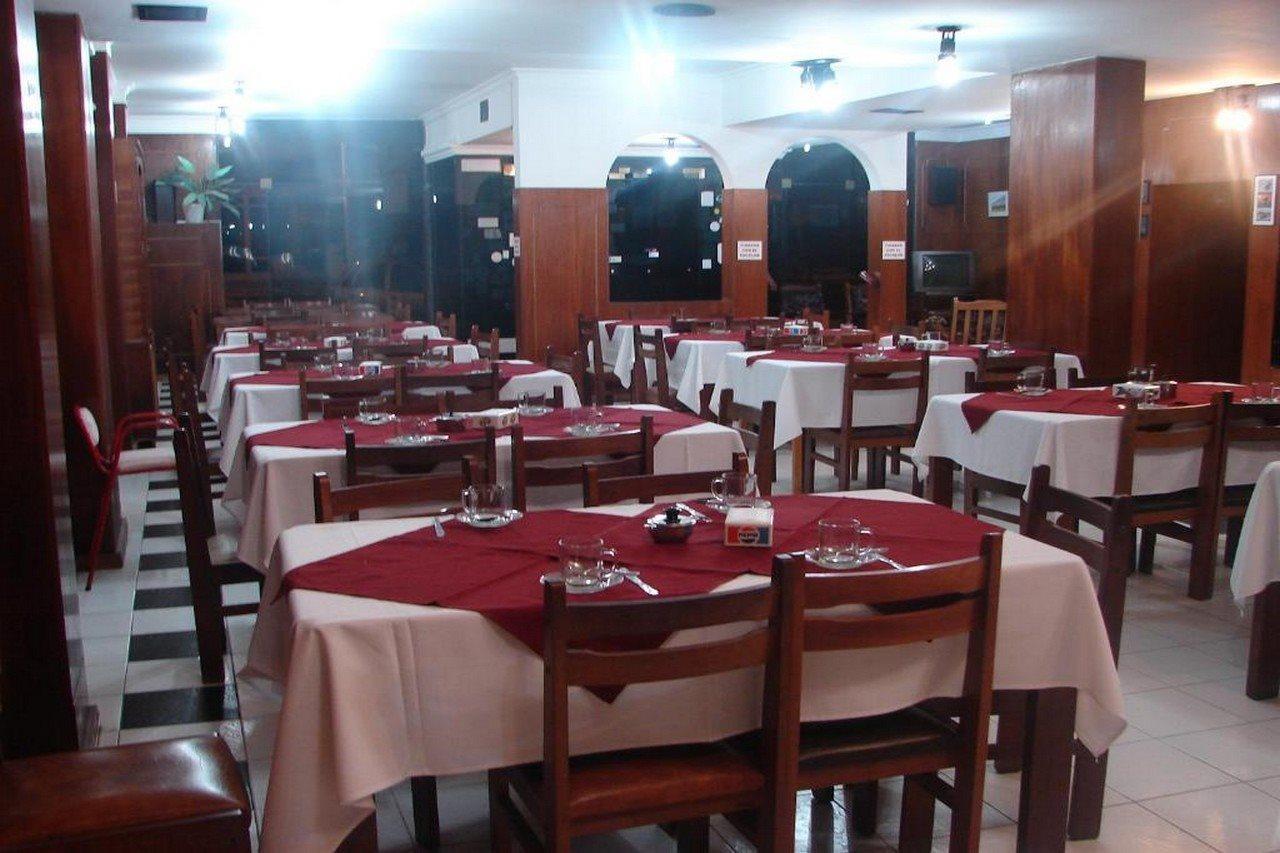 Cheltum Hotel Trelew Eksteriør billede