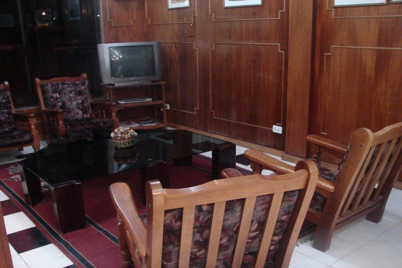 Cheltum Hotel Trelew Eksteriør billede