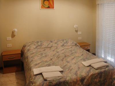 Cheltum Hotel Trelew Eksteriør billede