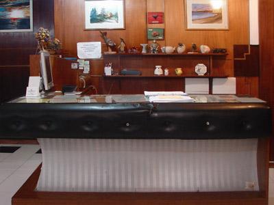 Cheltum Hotel Trelew Eksteriør billede