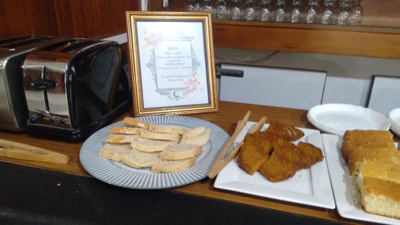 Cheltum Hotel Trelew Eksteriør billede